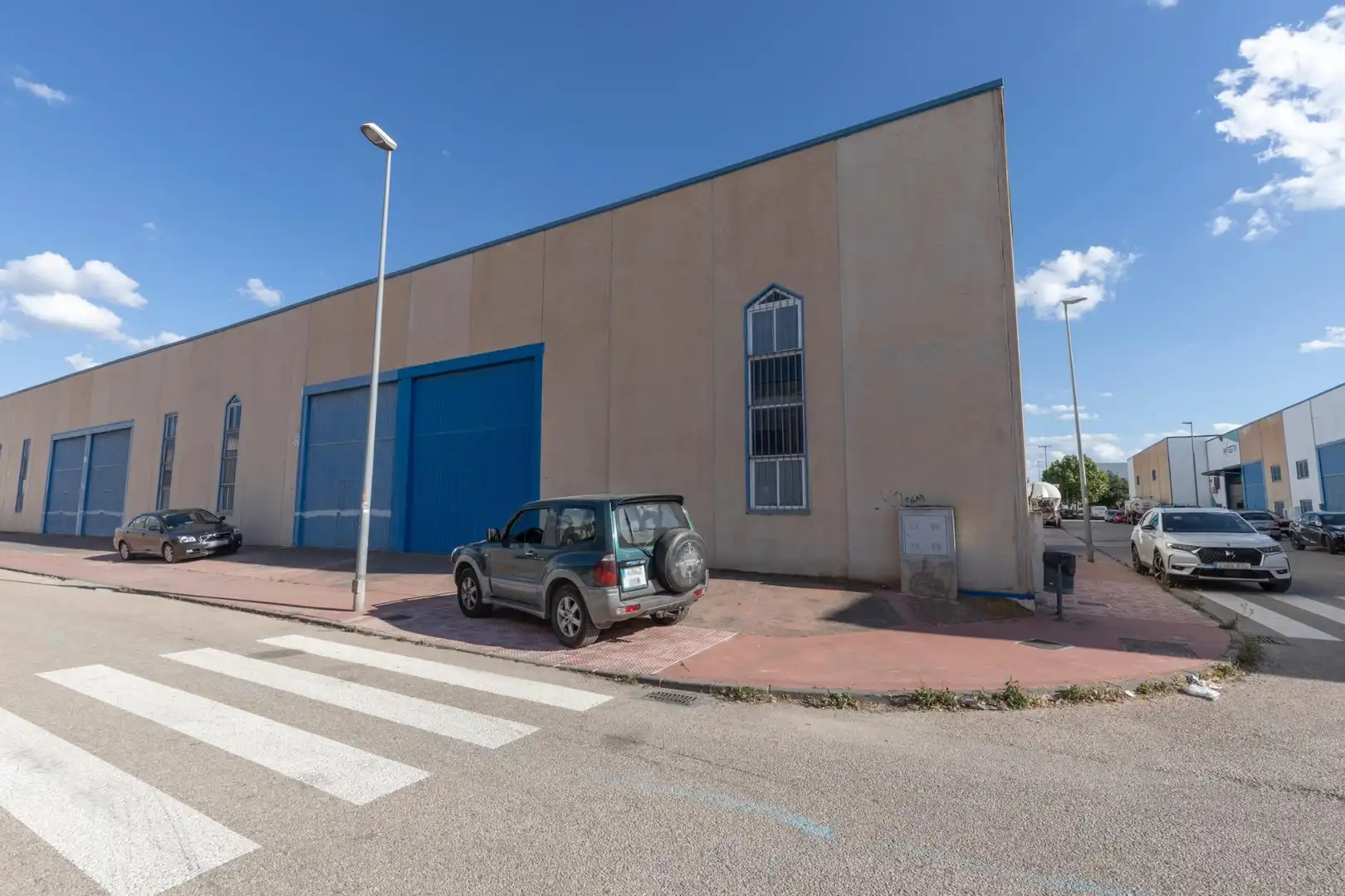 Nau industrial en venda a Calle trevenque
