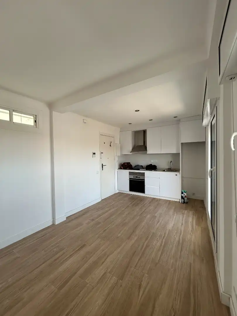 Cocina de Apartamento de alquiler en Barcelona con Aire acondicionado, Calefacción y Terraza