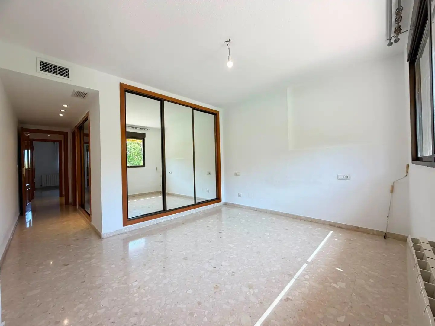 Dúplex en venta en Alicante / Alacant con Aire acondicionado, Calefacción y Terraza