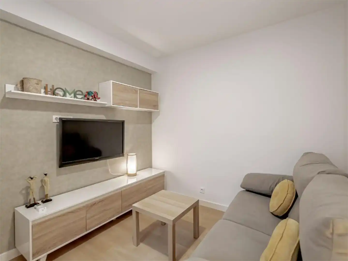 Sala d'estar de Pis en venda en  Madrid Capital