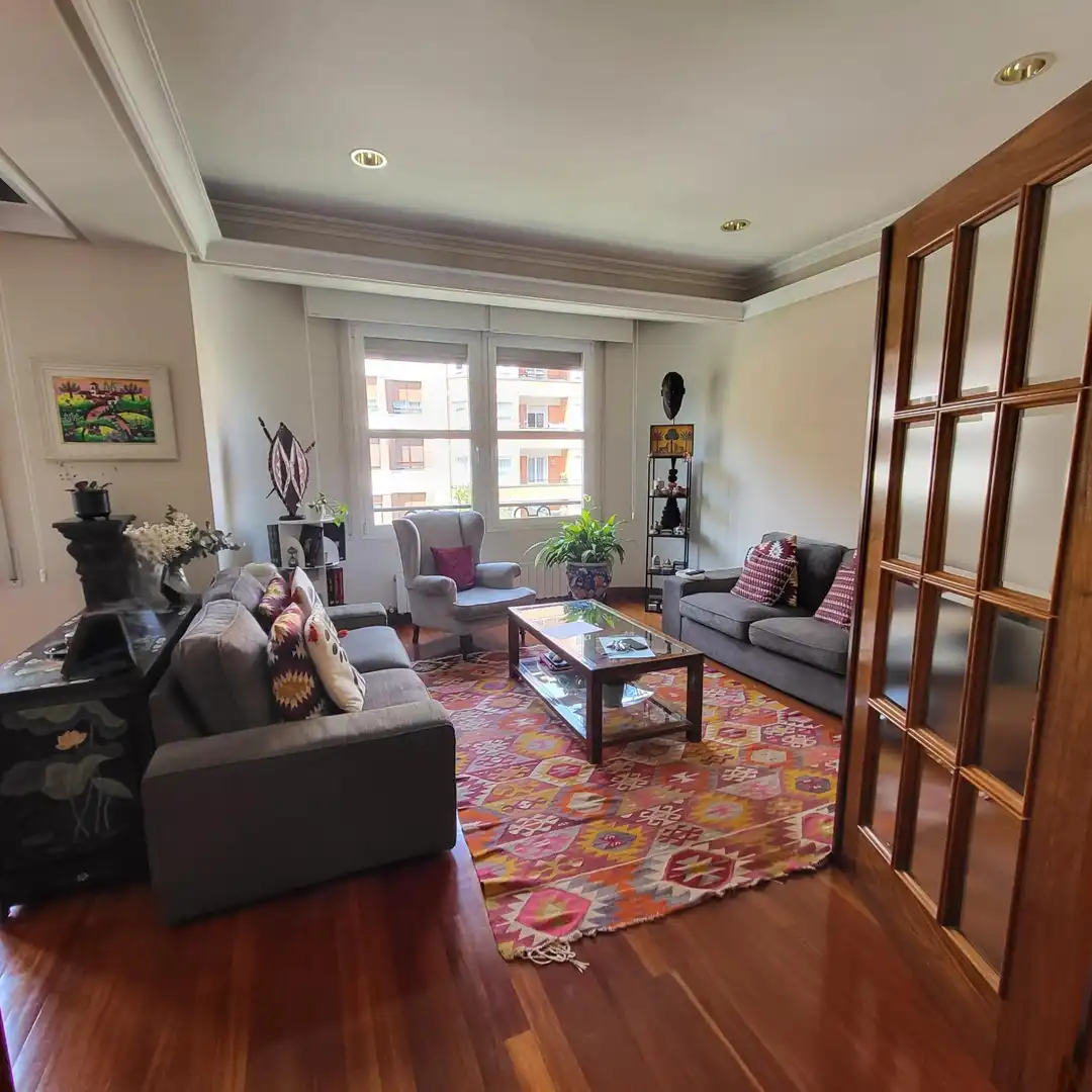 Sala de estar de Piso en venta en Bilbao  con Calefacción y Trastero