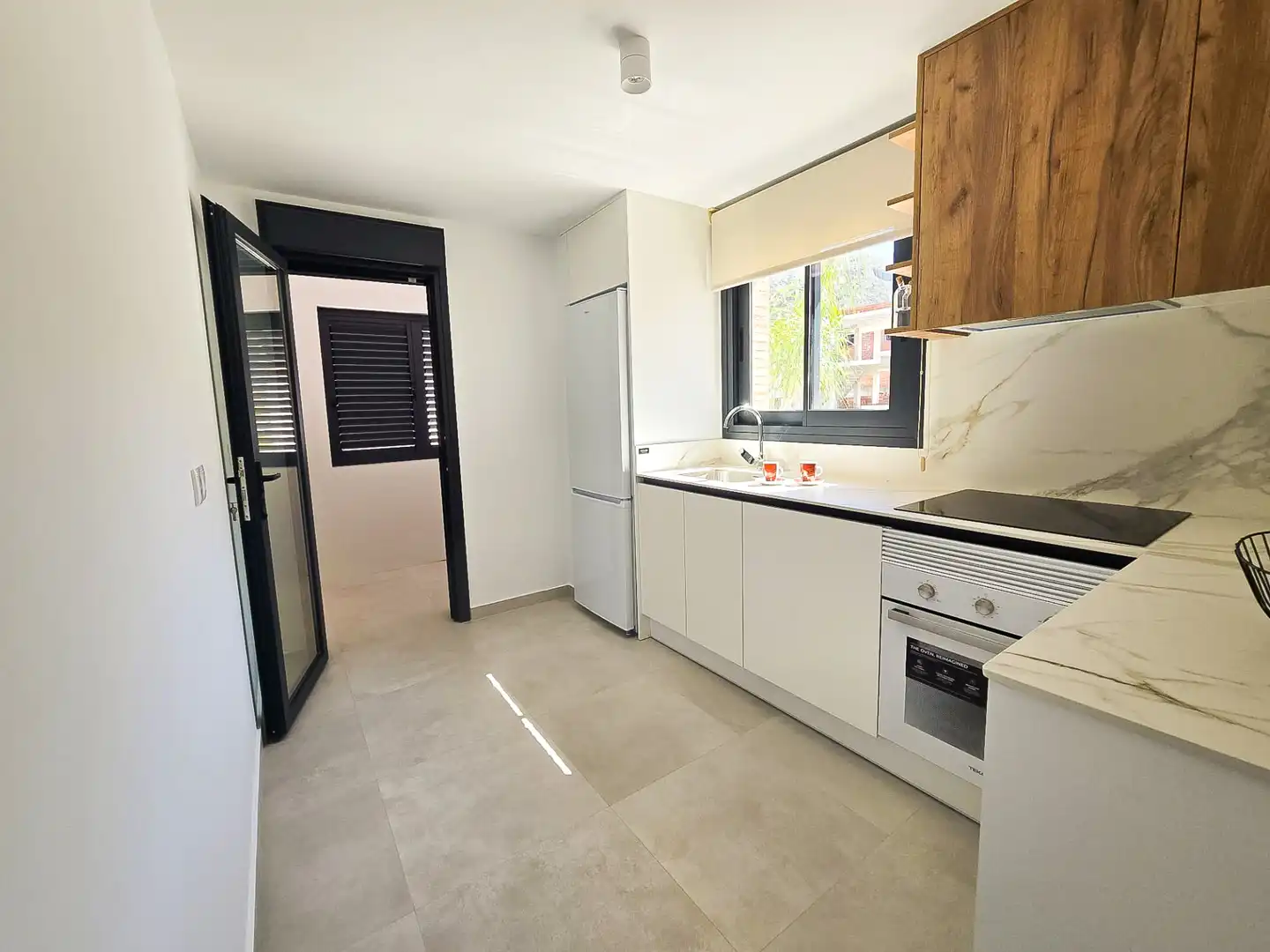 Detached homes for sale in Calle Inglaterra, Cox