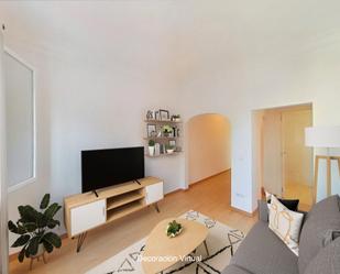 Living room of Flat for sale in  Madrid Capital  with Oven