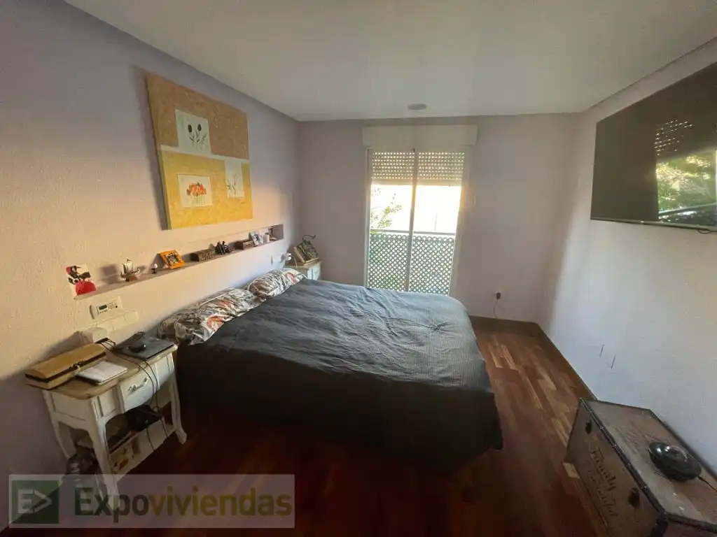 Habitación de Casa adosada en venta en Murcia