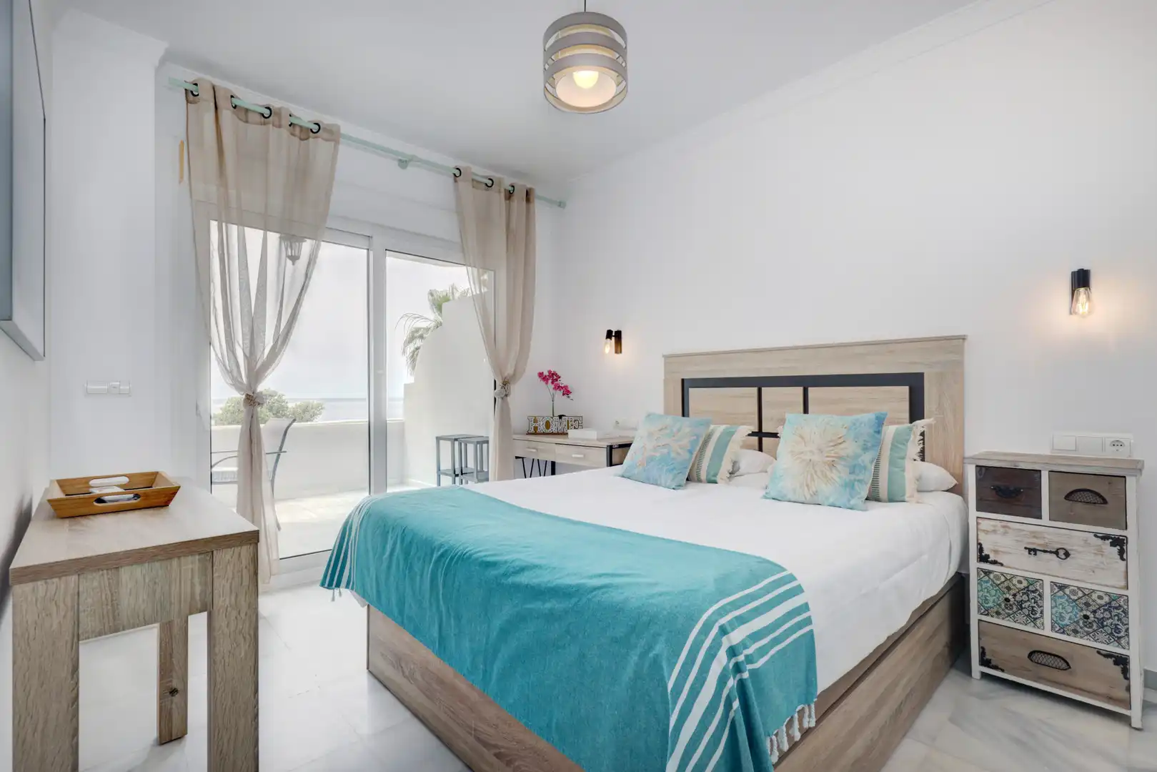 Dormitori de Apartament en venda en Estepona amb Aire condicionat, Jardí privat i Terrassa