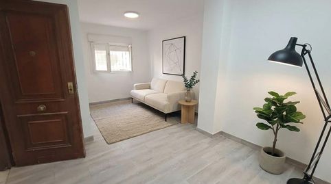 Foto 2 von Erdgeschoss zum Verkauf in Calle Pablo Neruda, Camino de Antequera, Málaga Capital