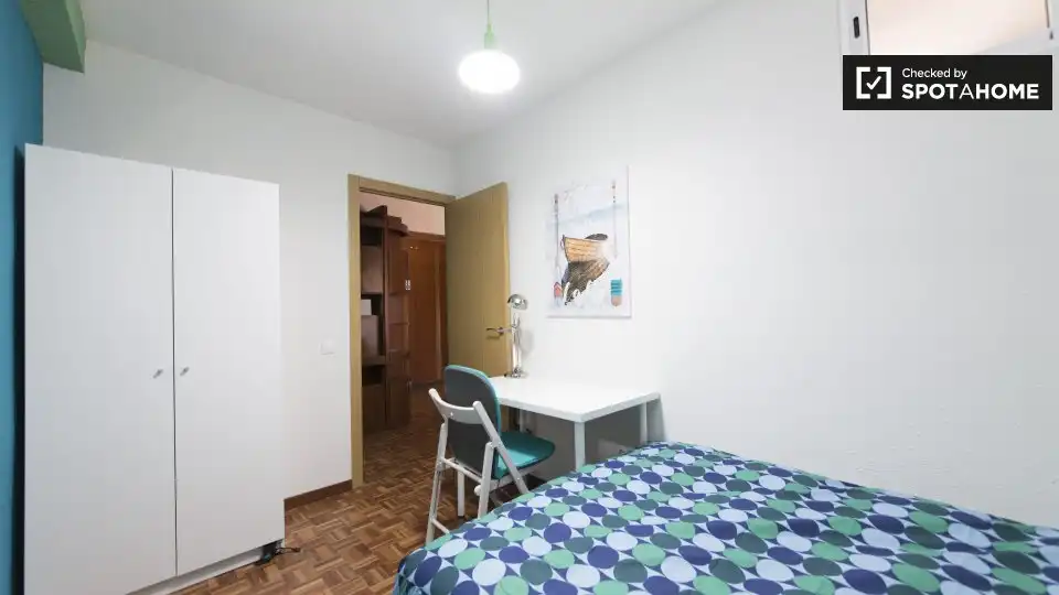Room in Venecia - Nueva Alcalá