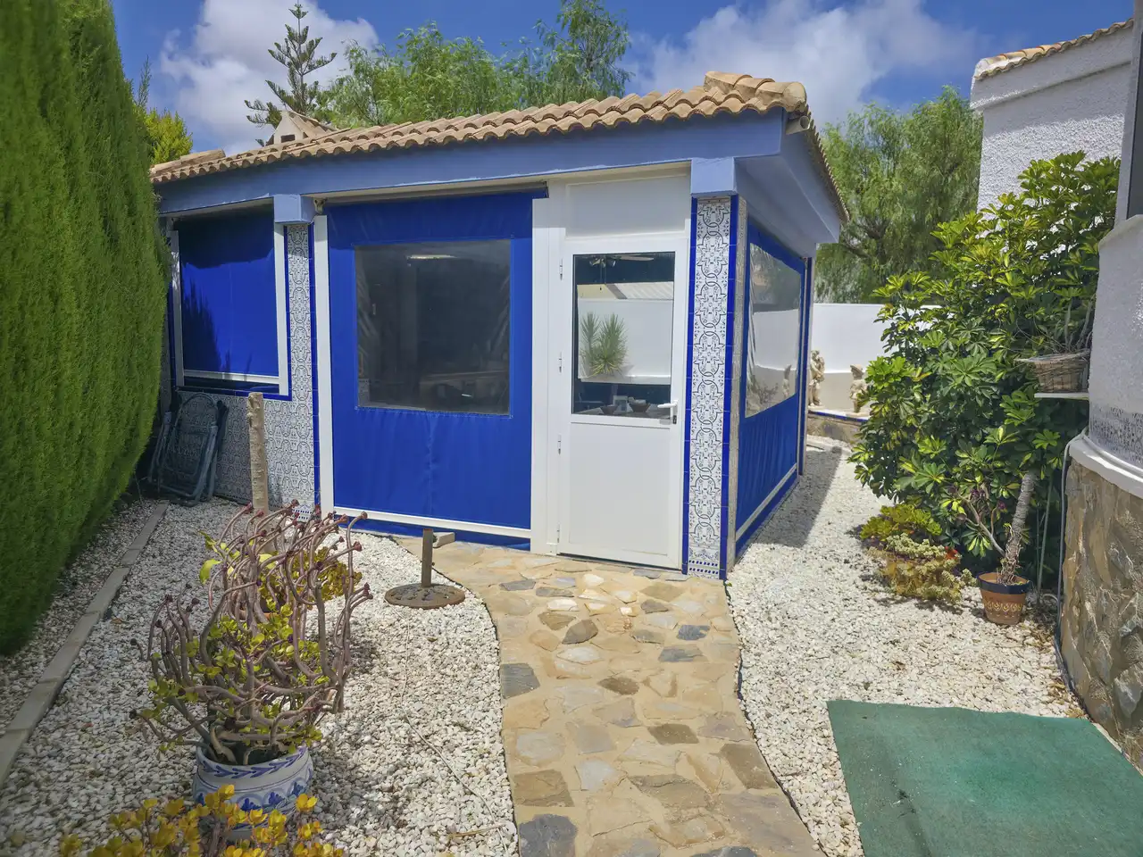 Vista exterior de Casa o xalet en venda en Torrevieja
