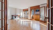 Living room of Flat for sale in Girona Capital  with Air Conditioner, Heating and Balcony