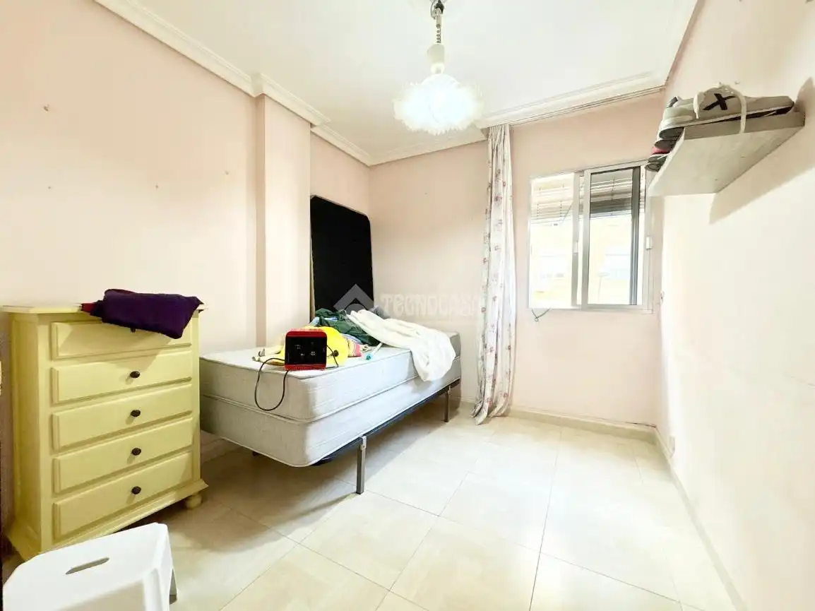 Habitación de Piso en venta en Sevilla con Aire acondicionado, Calefacción y Amueblado