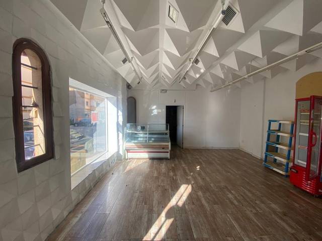 Local comercial en Alquiler en Centro