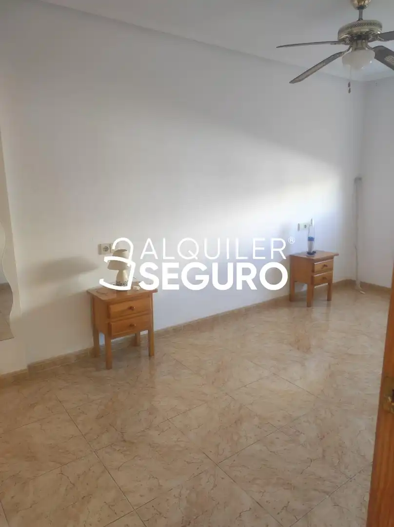 Ático con piscina en alquiler en Juan Mateo García, imagen 2