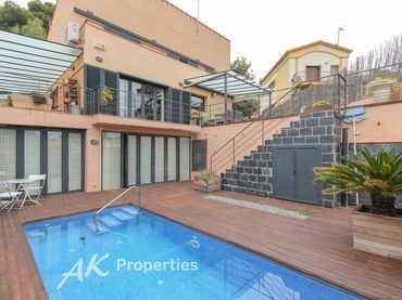 Maison avec piscine à vendre à Montmar