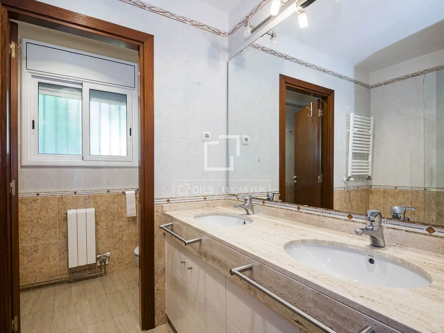 Bathroom of Houses for sale in Sant Cugat del Vallès  with Air Conditioner, Heating and Terrace
