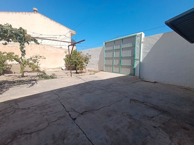 House or chalet for sale in Albatana  with Heating, Terrace and Storage room
