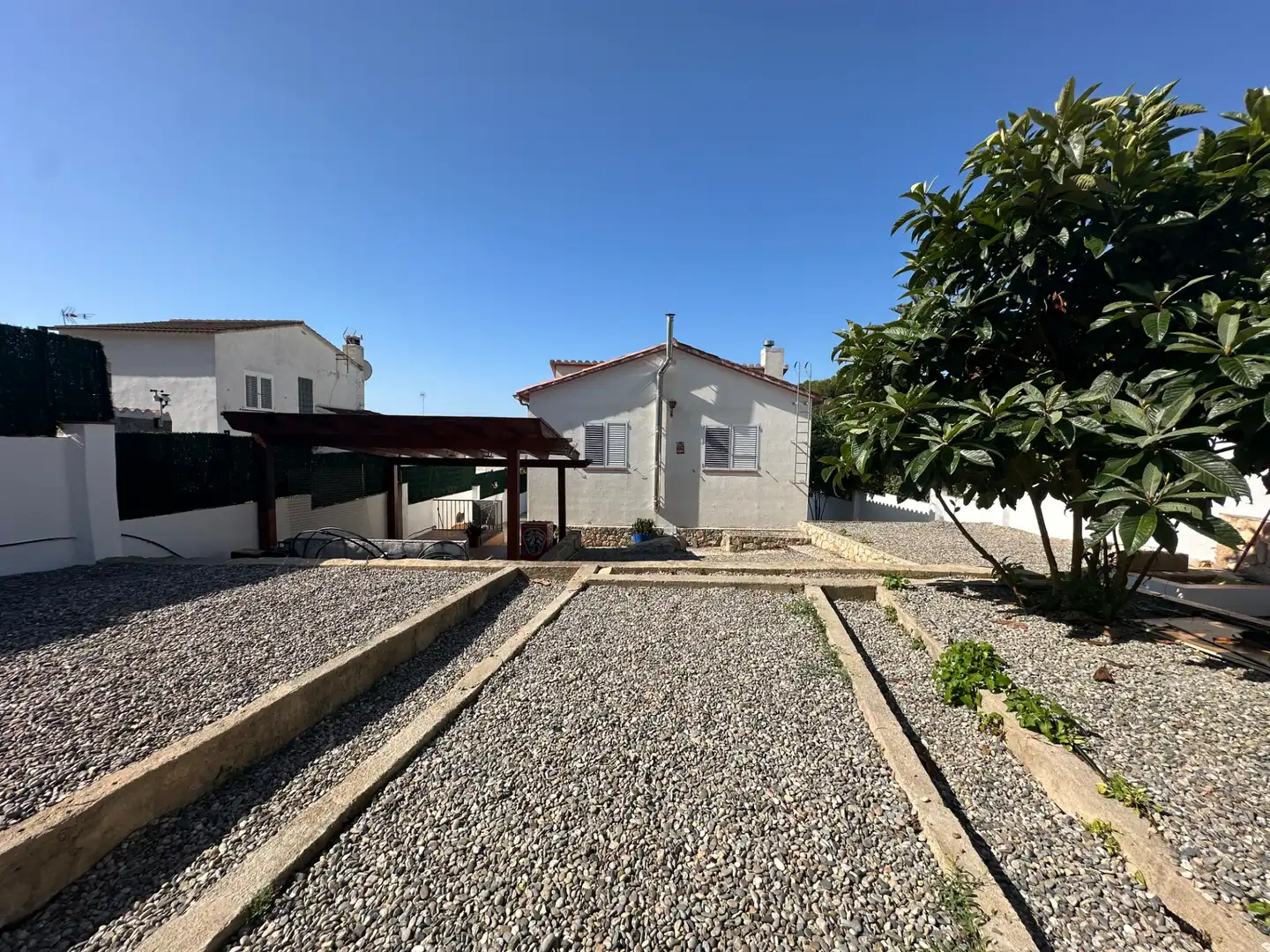 Vista exterior de Casa o chalet en venta en La Pobla de Montornès   con Aire acondicionado, Calefacción y Jardín privado