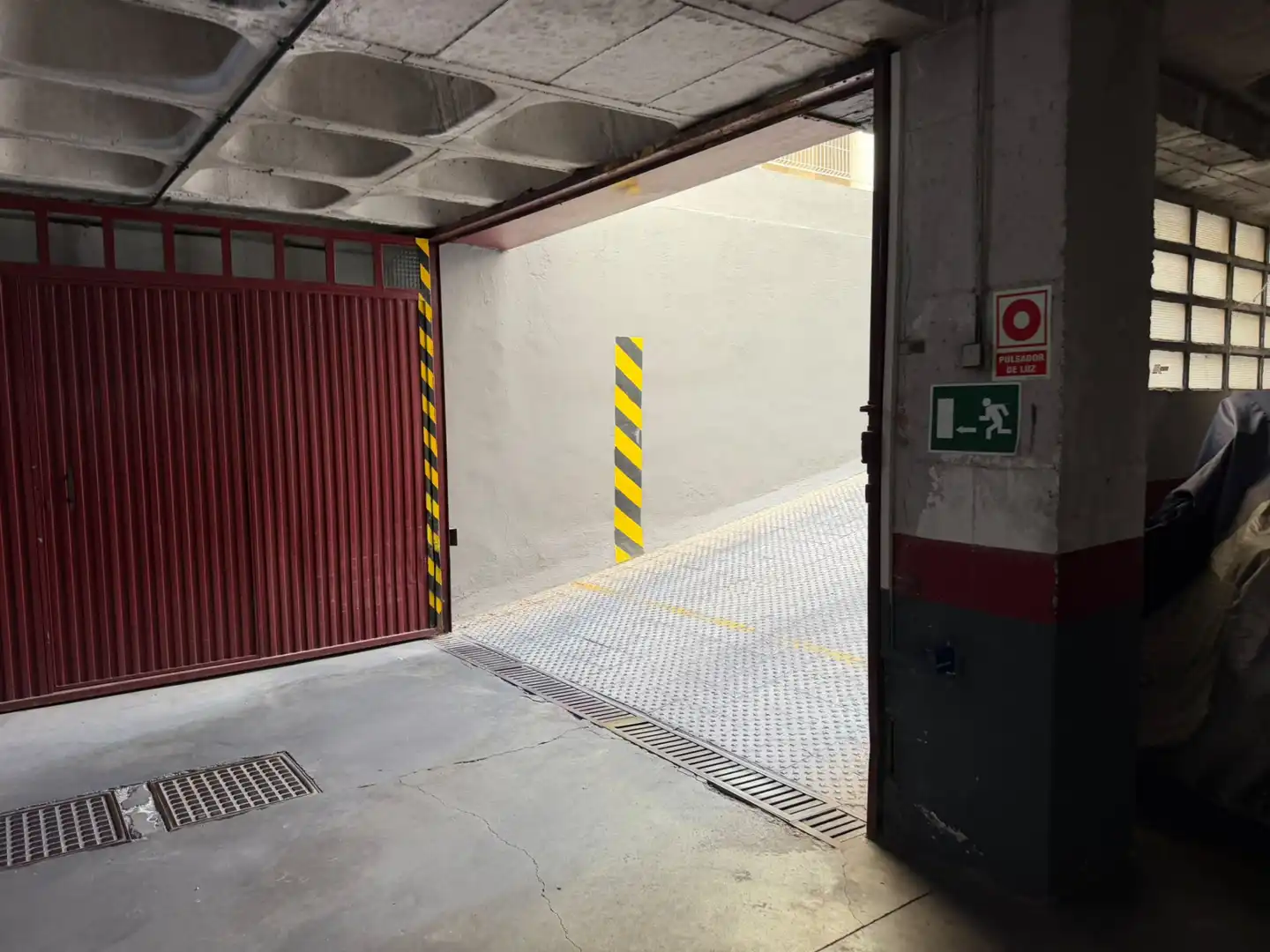 Individual with lift for sale in Calle de Santa Leonor, imagen 4