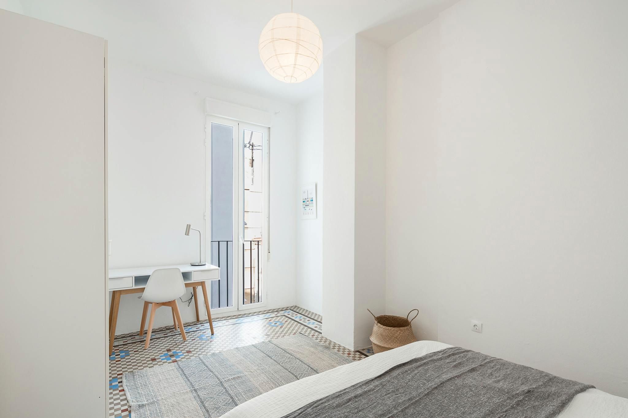 Dormitori de Pis per a compartir en  Valencia Capital amb Moblat i Internet