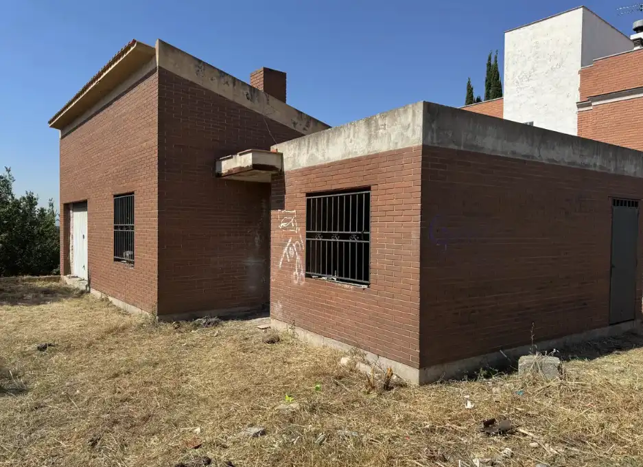 Chalet con jardín en venta en Carrer del Parc 63