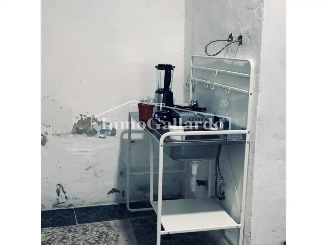 Local comercial de lloguer a Este, imagen 8