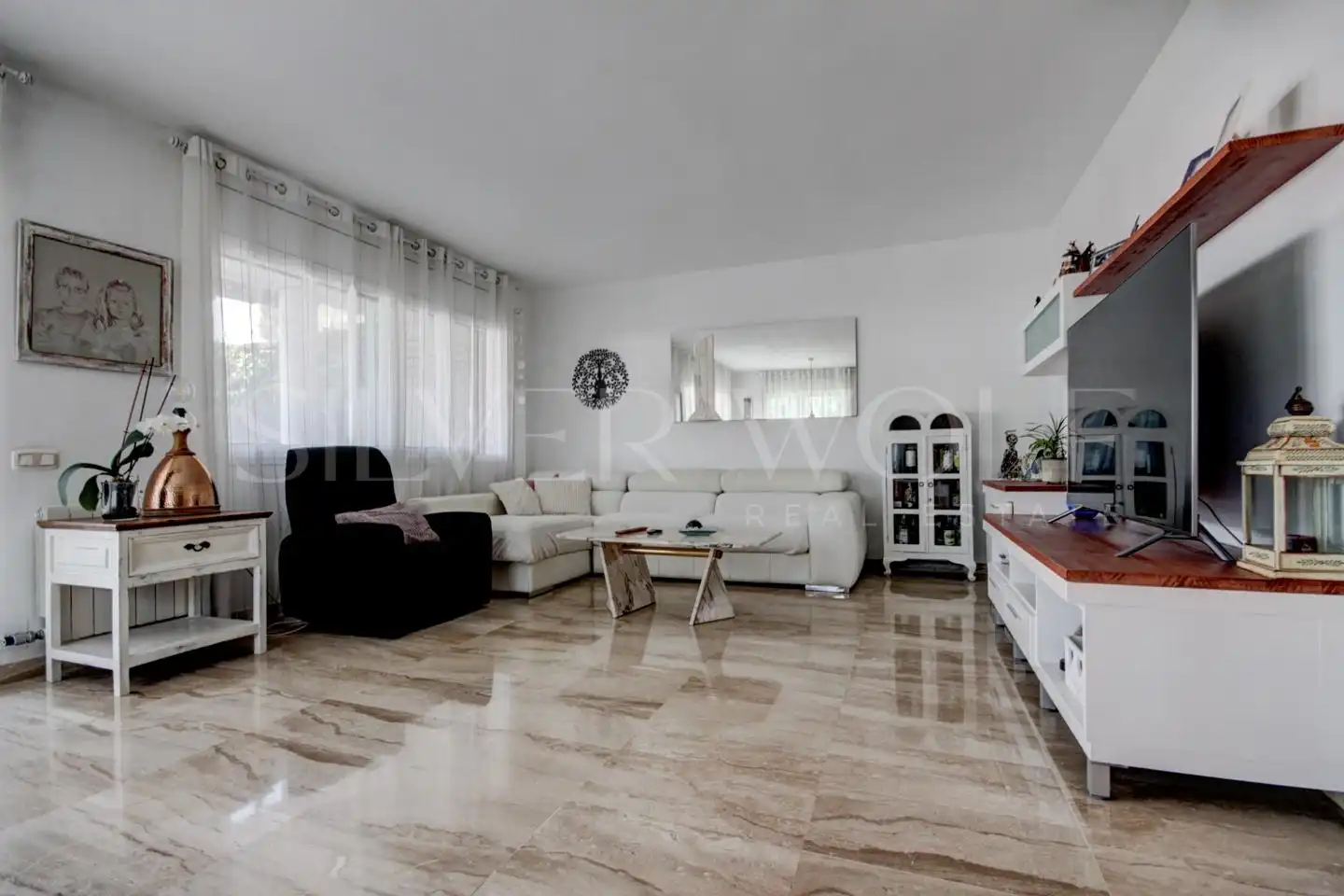 Sala d'estar de Casa adosada en venda en Sant Quirze del Vallès amb Calefacció, Jardí privat i Parquet