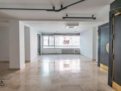 Flat for sale in  Granada Capital  with Air Conditioner and Heating