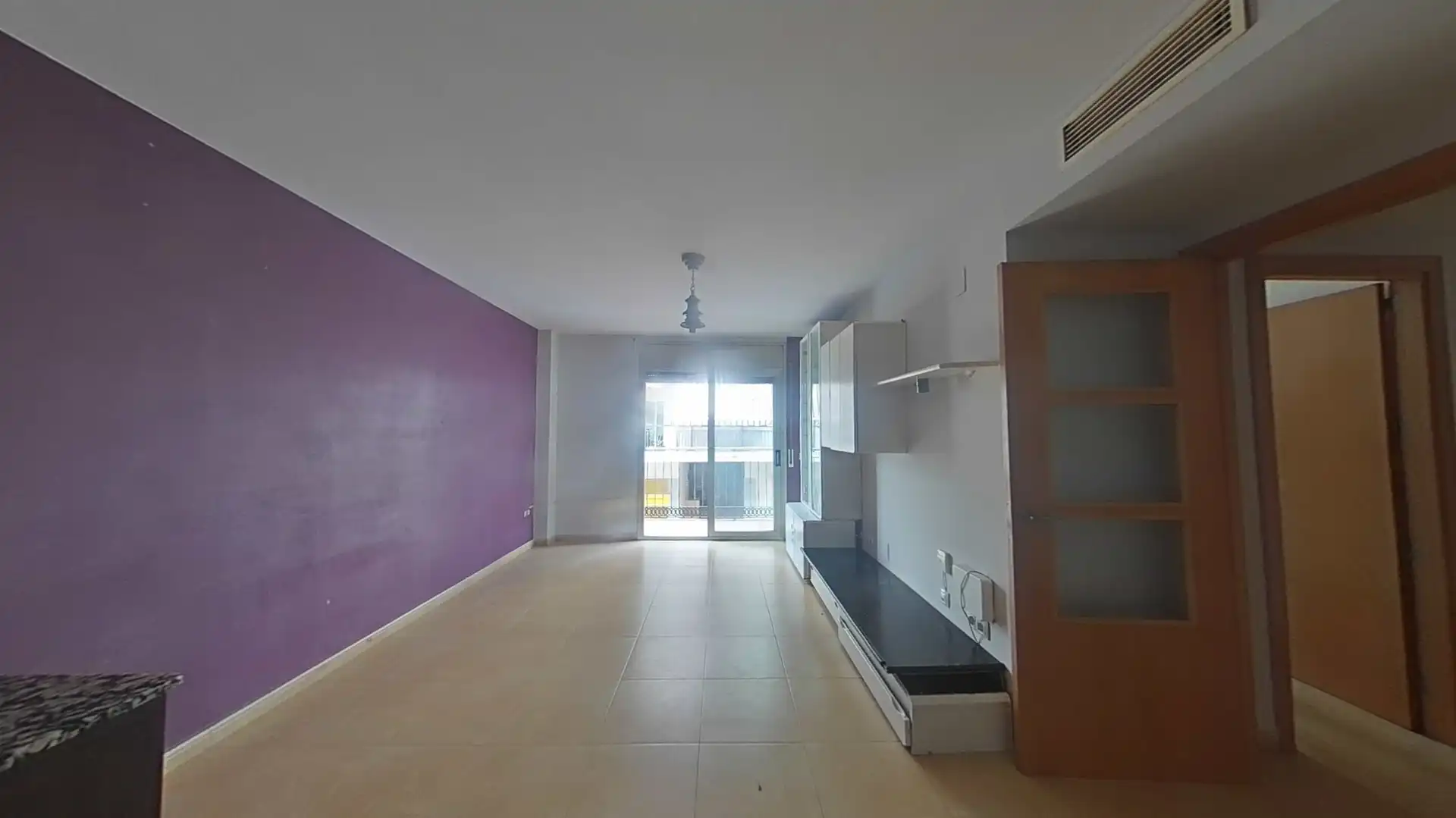 Wohnung zum Verkauf in Torredembarra mit Klimaanlage und Terrasse