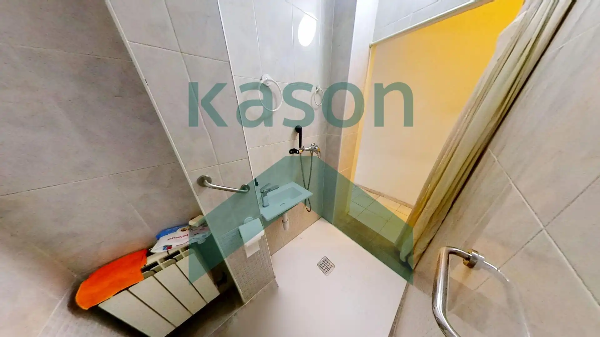 Bathroom of Flat for sale in Madrid  with Heating