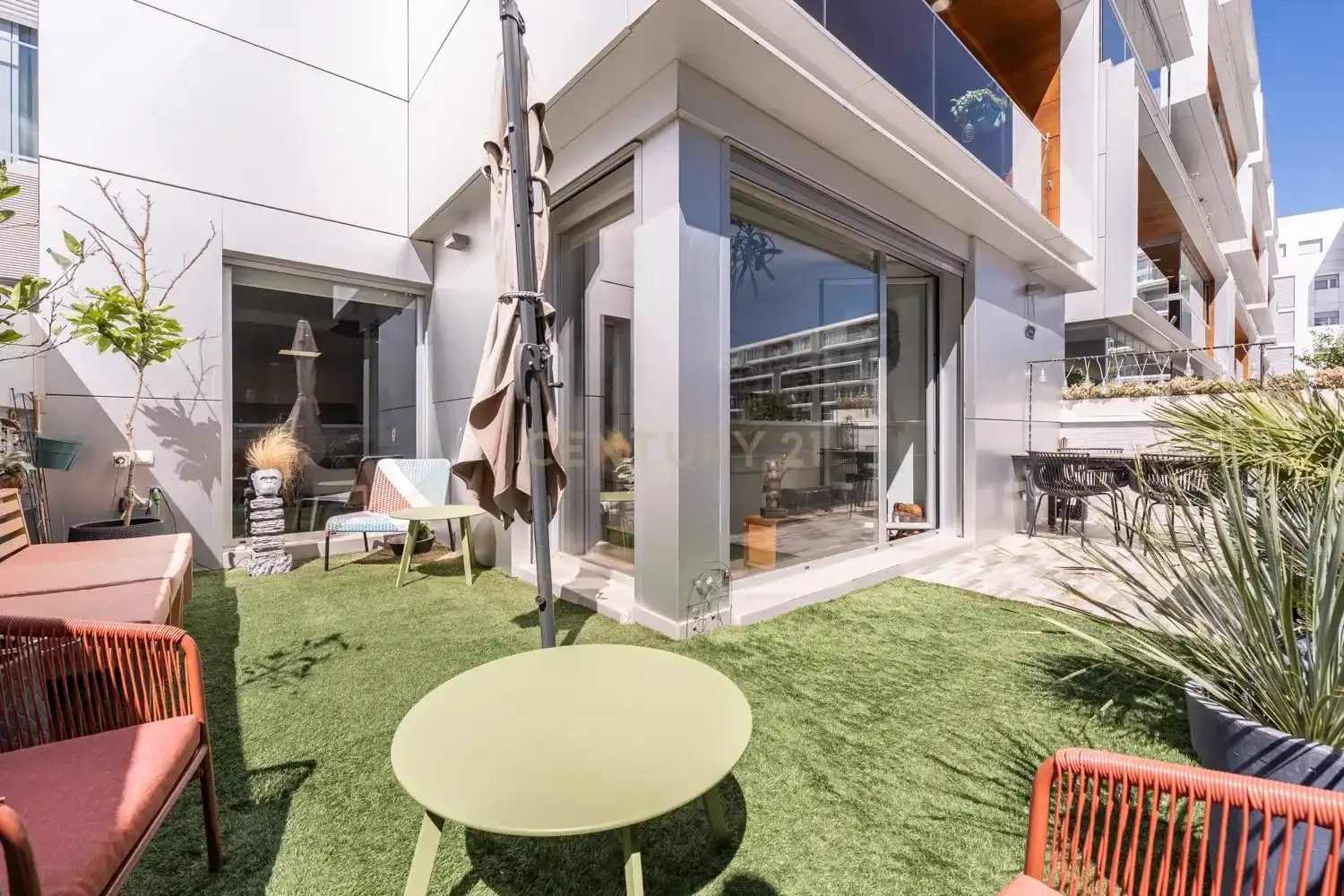 Terraza de Apartamento en venta en Alcalá de Henares con Aire acondicionado, Trastero y Piscina comunitaria