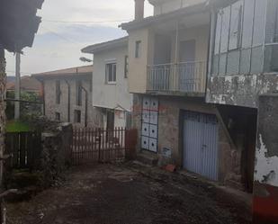 Vista exterior de Finca rústica en venda en San Cibrao das Viñas amb Calefacció, Terrassa i Traster