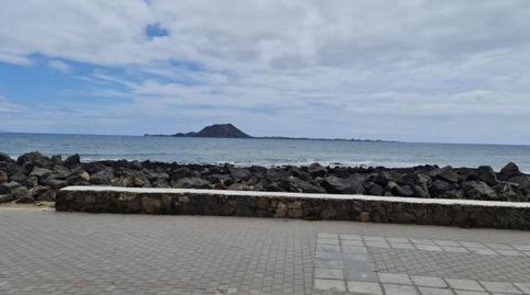 Foto 4 de Piso en venta en Corralejo, La Oliva