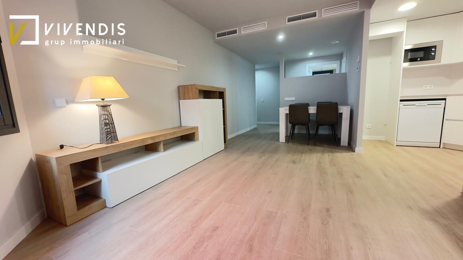 Sala d'estar de Pis de lloguer en  Lleida Capital amb Aire condicionat, Calefacció i Parquet