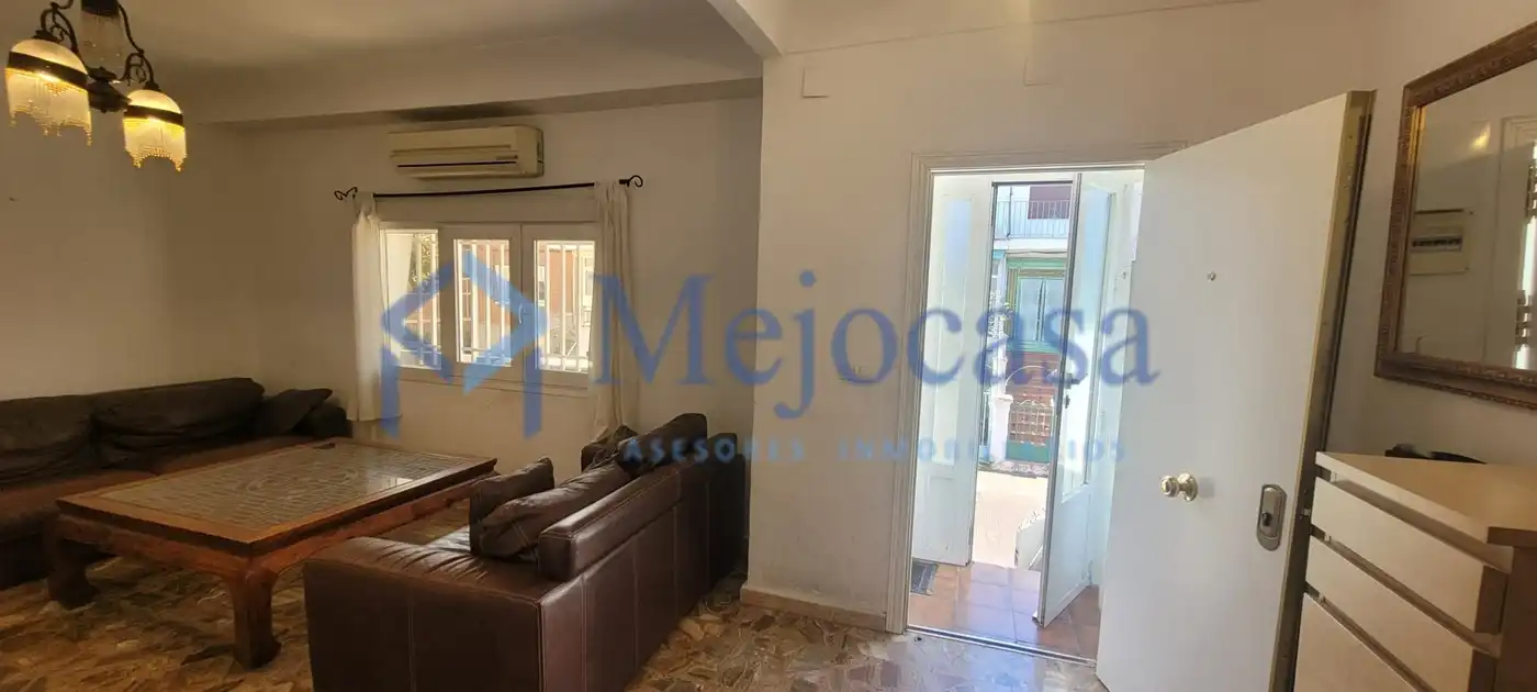 Einfamilien-Reihenhaus zum Verkauf in  Madrid Capital mit Klimaanlage, Heizung und Privatgarten