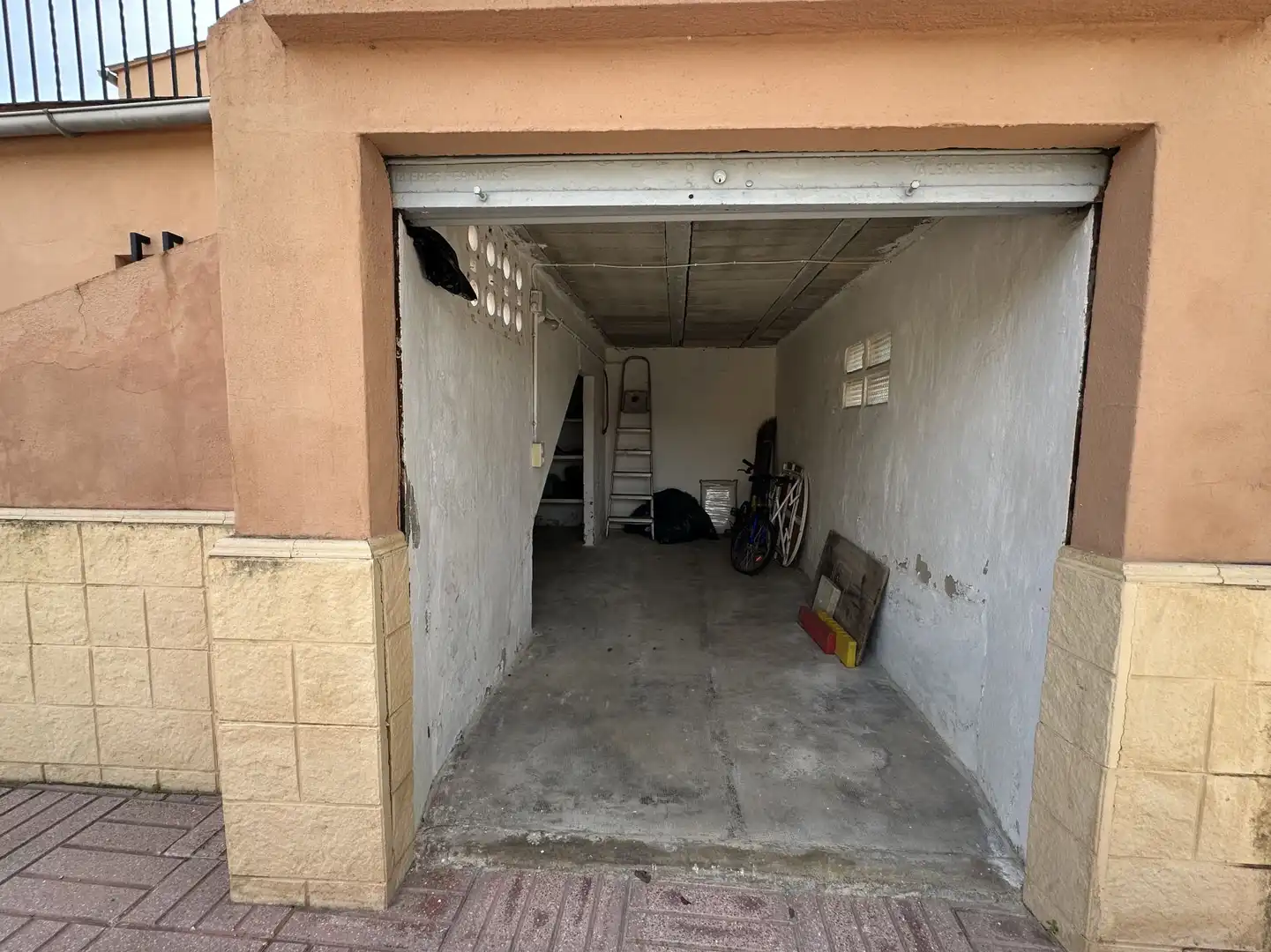 Parking de Casa o chalet en venta en Ontinyent con Aire acondicionado, Calefacción y Jardín privado