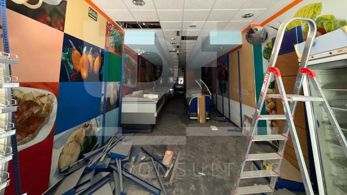 Gewerbefläche zur Miete in De Francisco Moreno Usedo, imagen 8