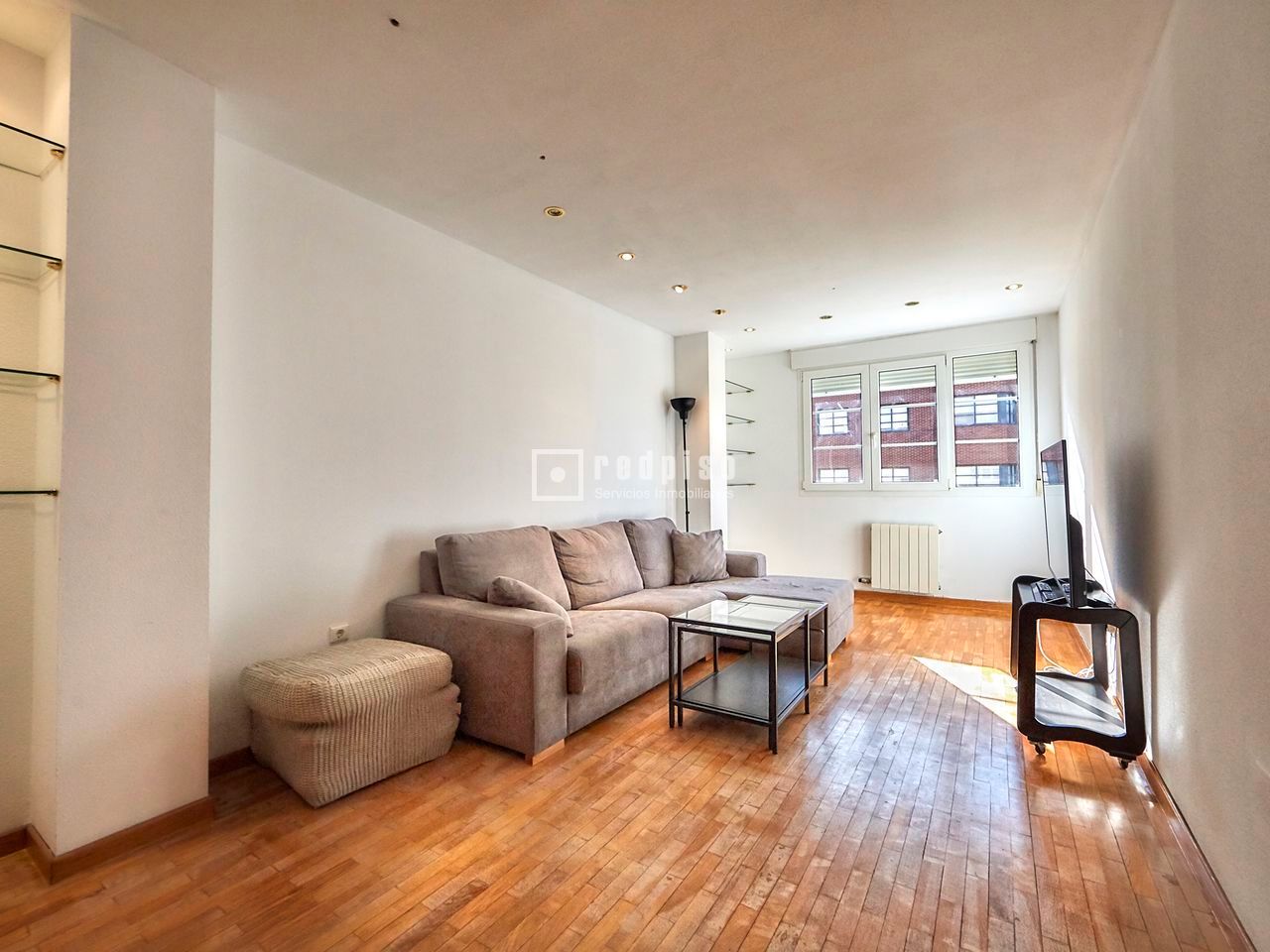 Sala d'estar de Pis en venda en Valladolid Capital amb Calefacció, Parquet i Traster