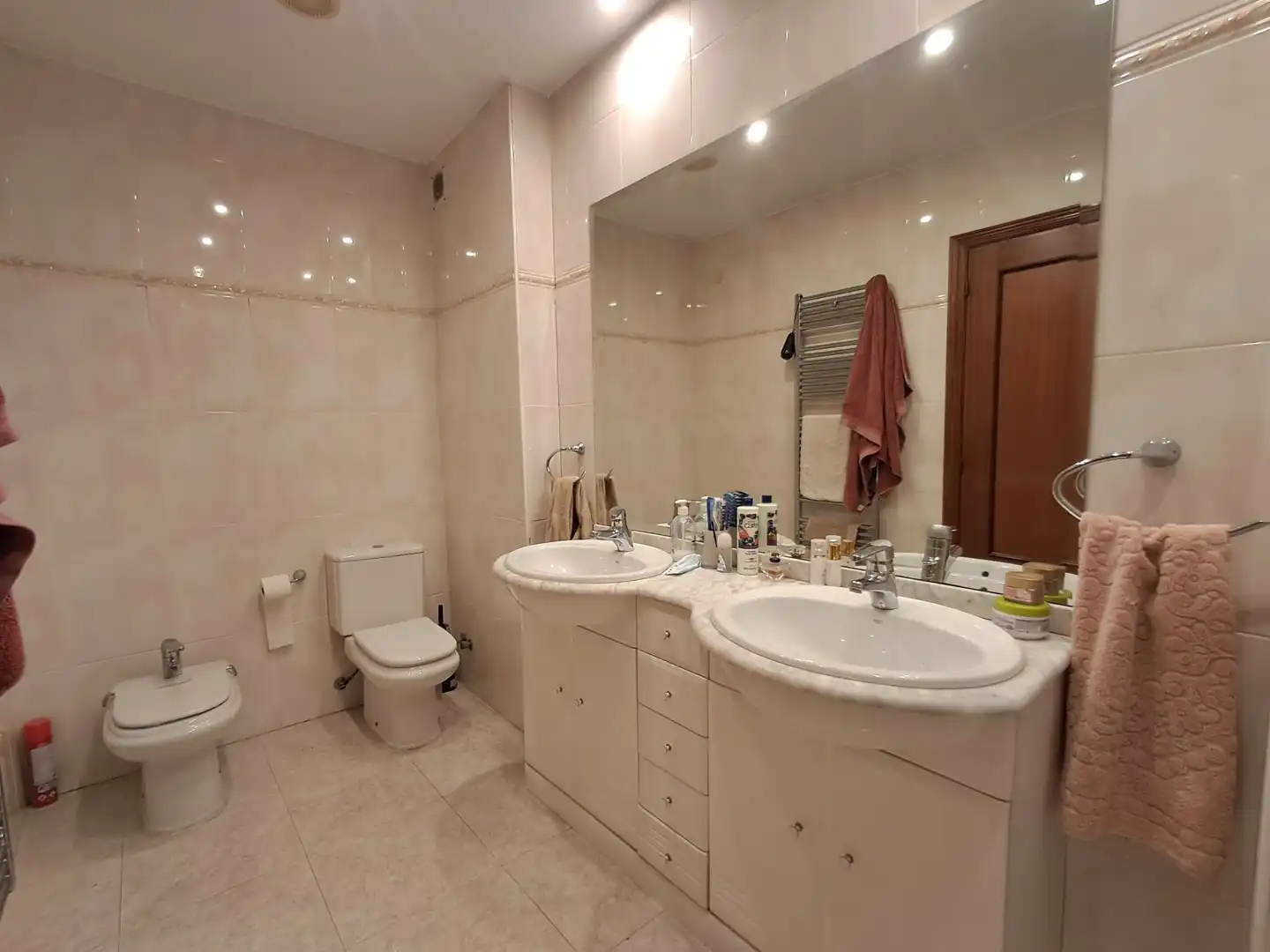 Baño de Casa o chalet en venta en Lleida con Aire acondicionado, Calefacción y Jardín privado