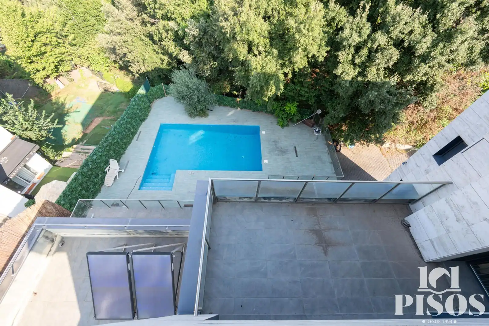 Swimming pool of Houses for sale in Sant Cugat del Vallès  with Air Conditioner, Storage room and Swimming Pool