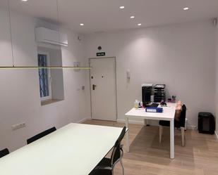 Office to rent in  Valencia Capital  with Air Conditioner