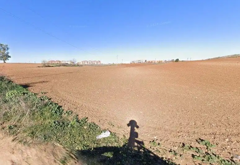 Terreni e lotti in vendita a Avenida Antonio Hernández Gil, Badajoz, Spain Paraje San Gabriel, imagen 4