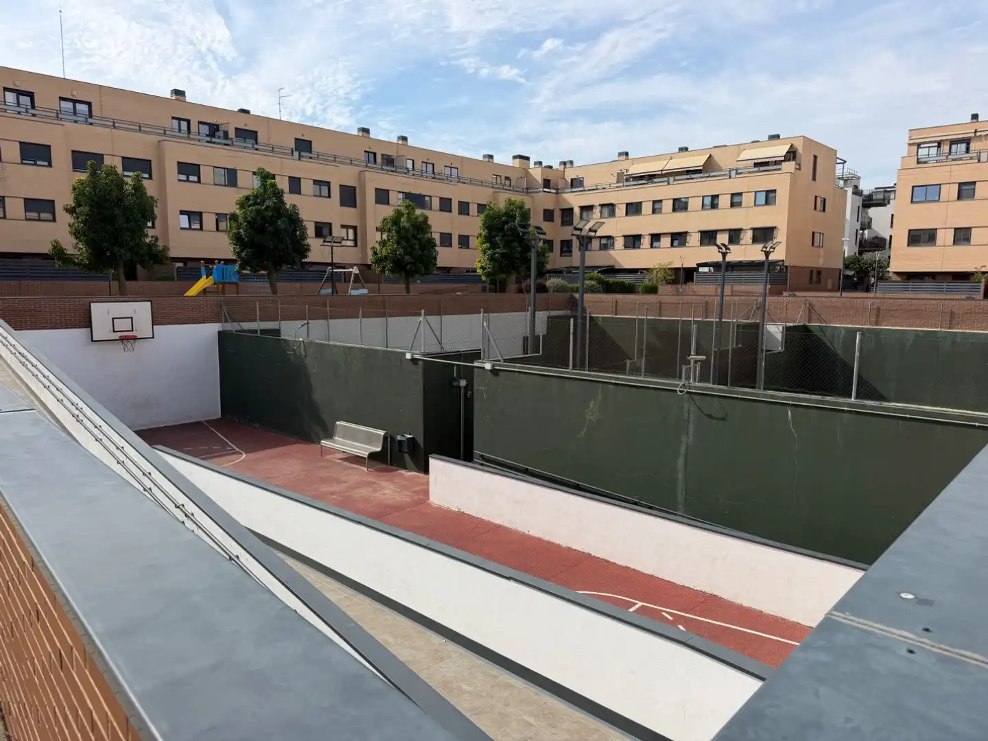 Exterior view of Flat for sale in Pinto  with Air Conditioner, Terrace and Swimming Pool