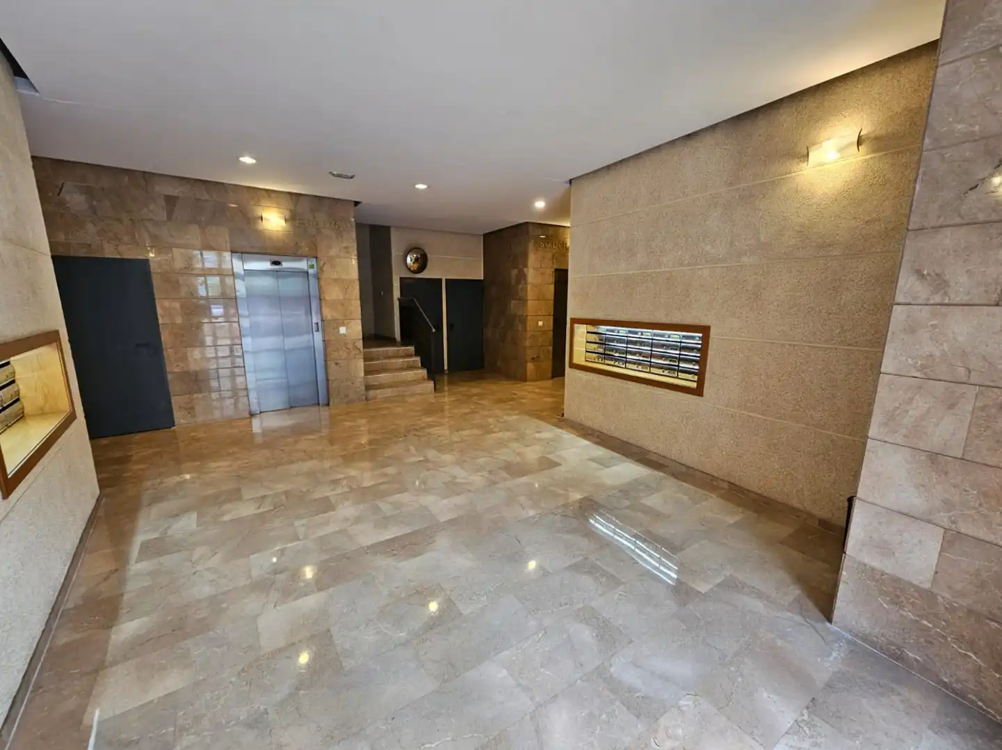 Flat for rent in Valencia  with Air Conditioner and Heating