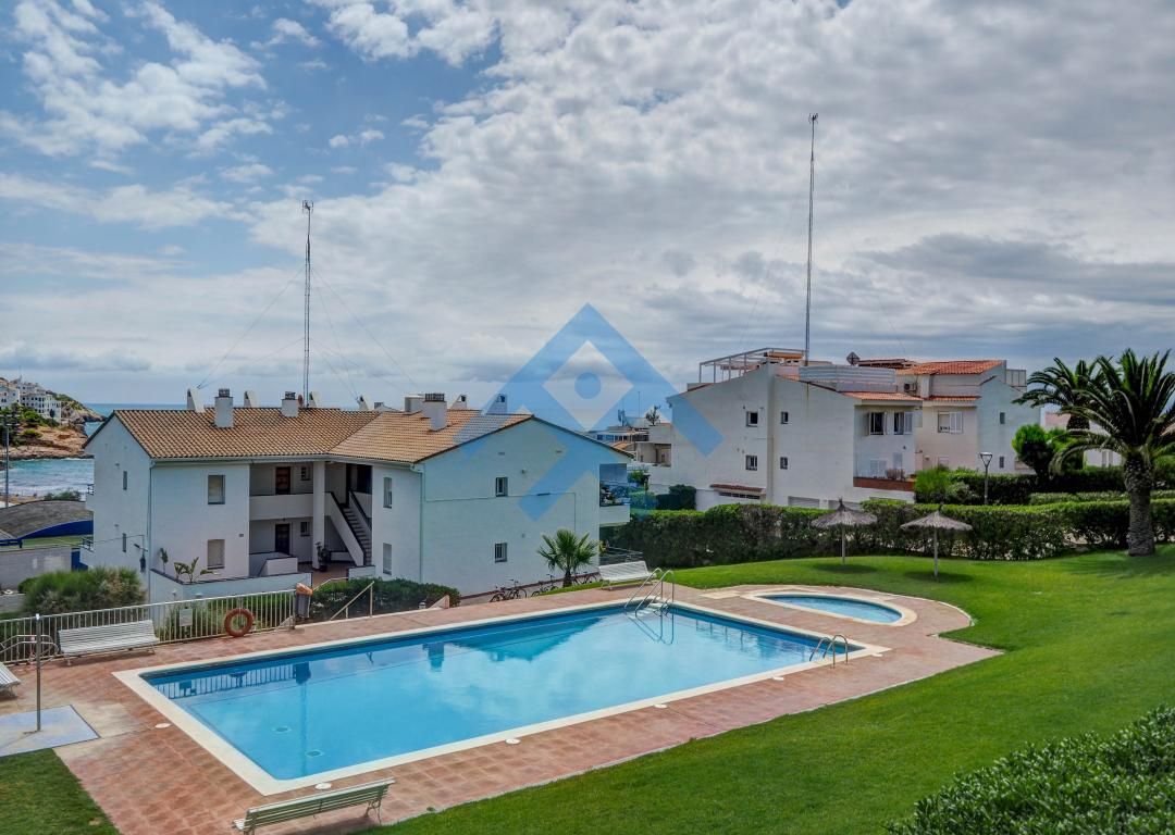Piscina de Pis de lloguer en Sitges amb Calefacció, Terrassa i Piscina comunitària