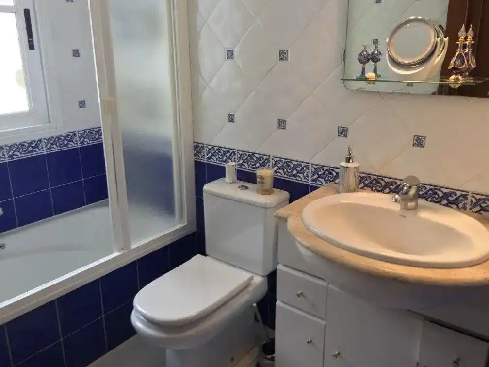 Bany de Casa o xalet en venda en El Sauzal amb Piscina i Balcó