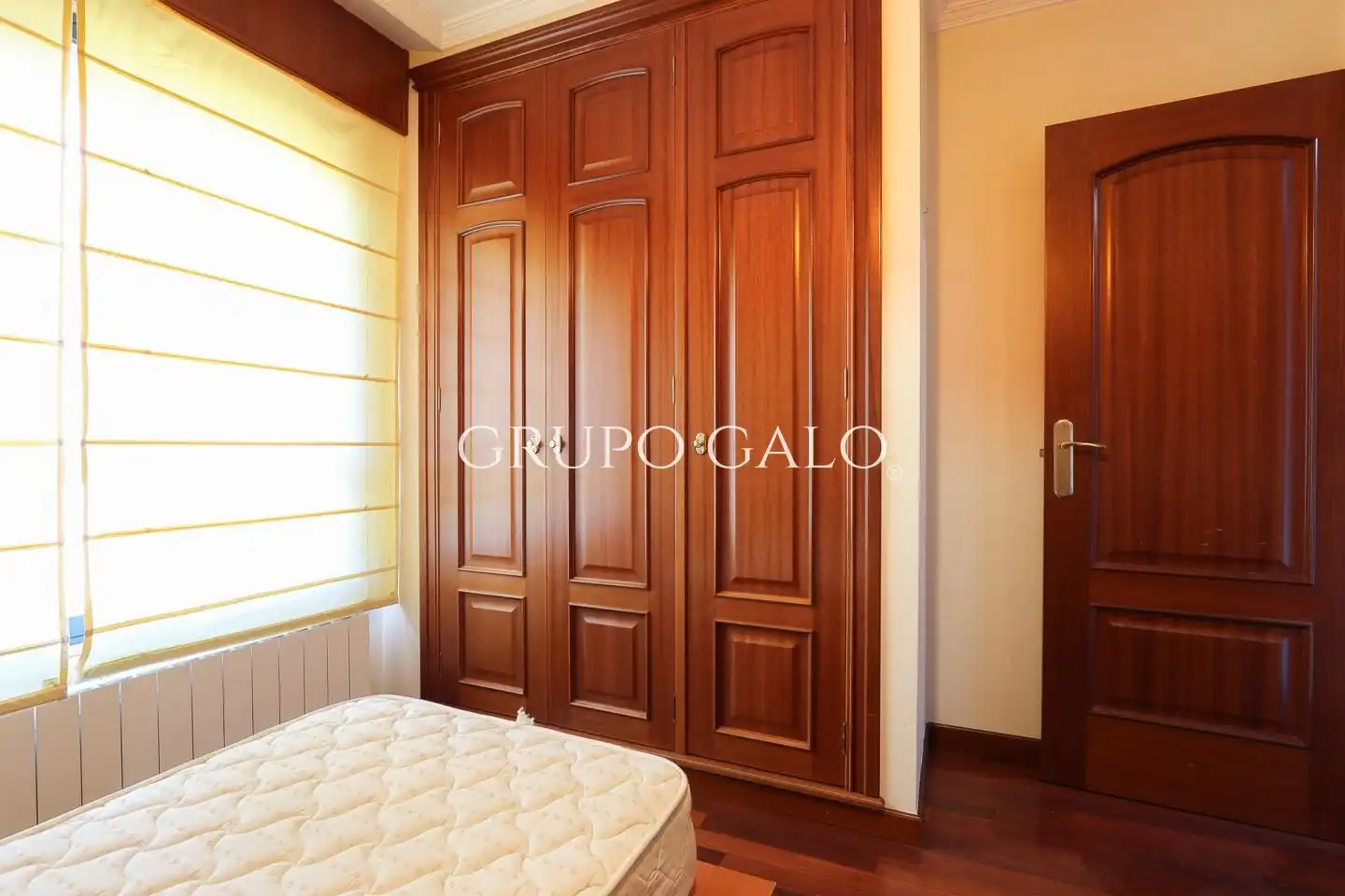 Habitación de Ático en venta en Vigo  con Calefacción, Parquet y Trastero
