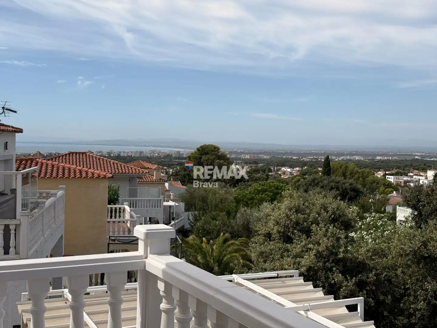 Exterior view of Houses for sale in Roses  with Air Conditioner, Heating and Private garden