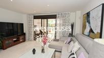 Living room of House or chalet for sale in Finestrat  with Air Conditioner, Heating and Balcony