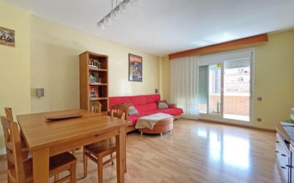 Living room of Flat for sale in Sabadell  with Terrace and Balcony