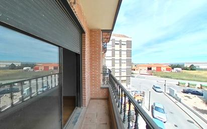 Flat for sale in Ocaña  with Balcony