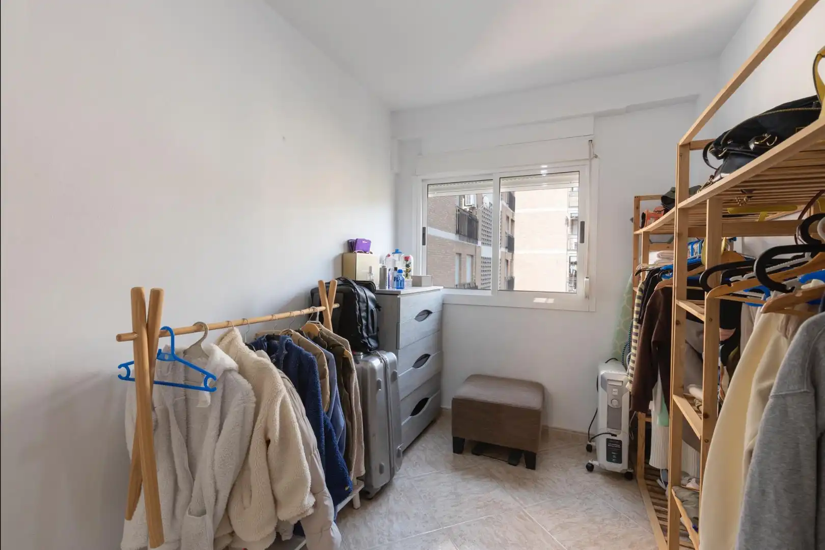 Bedroom of Flat for sale in Granada  with Air Conditioner and Balcony